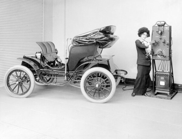 history-of-electric-cars-from-its-advent-in-the-1800s-to-its-domination